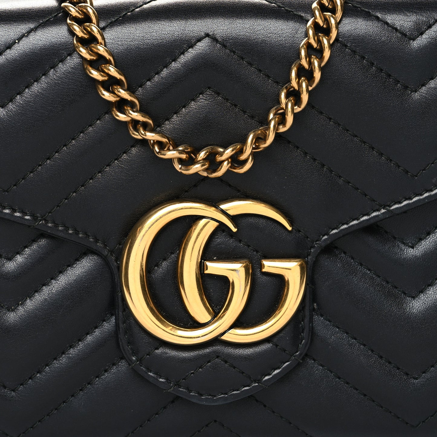 Calfskin Matelasse GG Marmont Chain Wallet Black