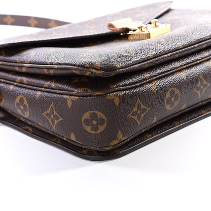 Louis Vuitton Monogram Pochette Metis 5 of 12