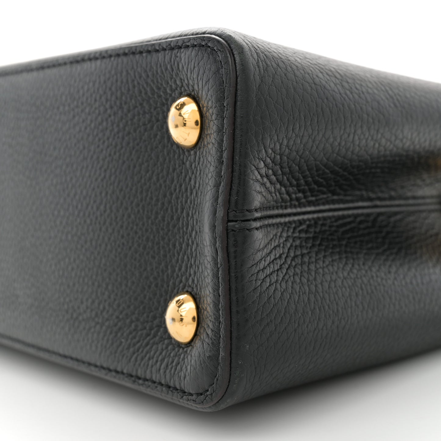 Taurillon Capucines PM Black