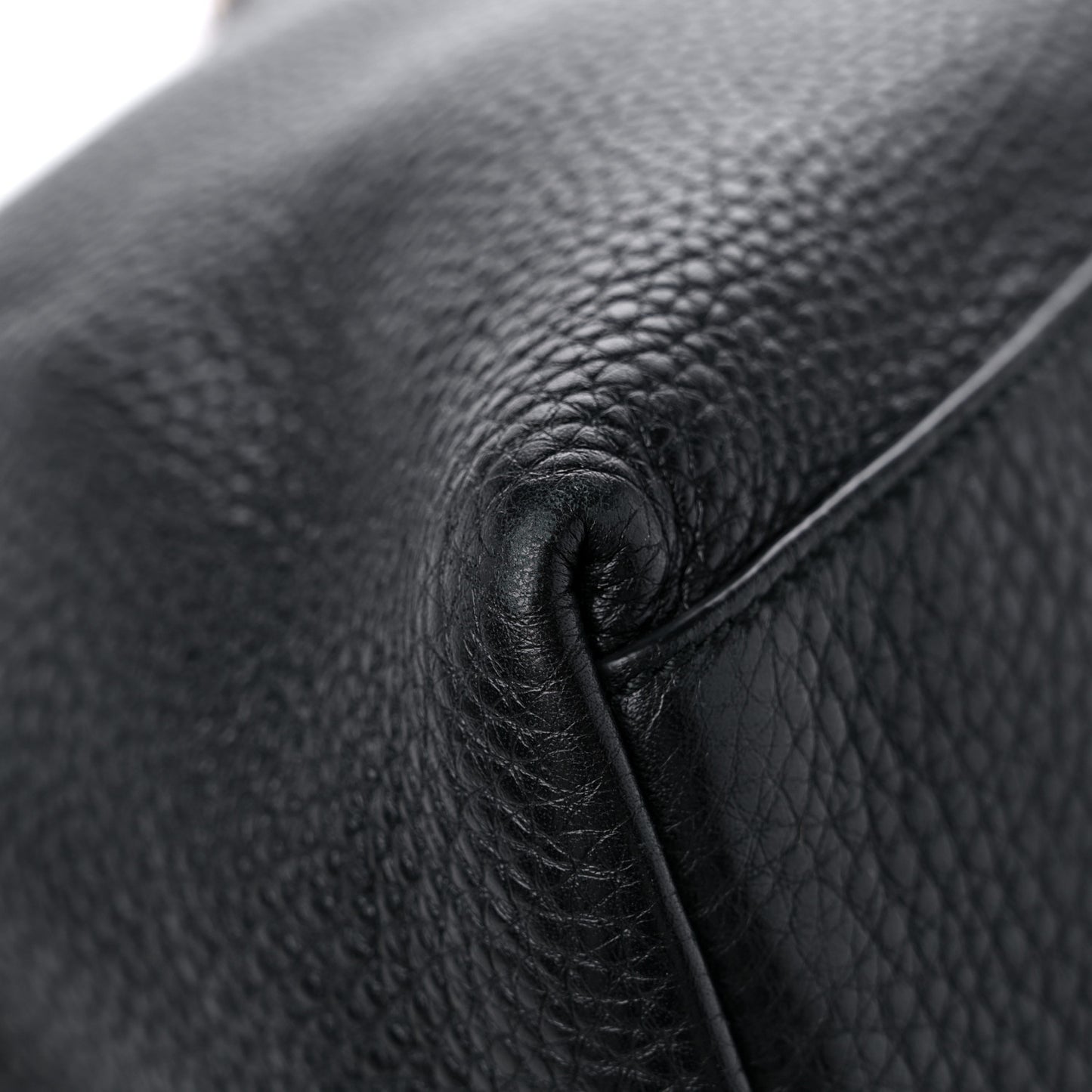Pebbled Calfskin Medium Soho Chain Shoulder Bag Black