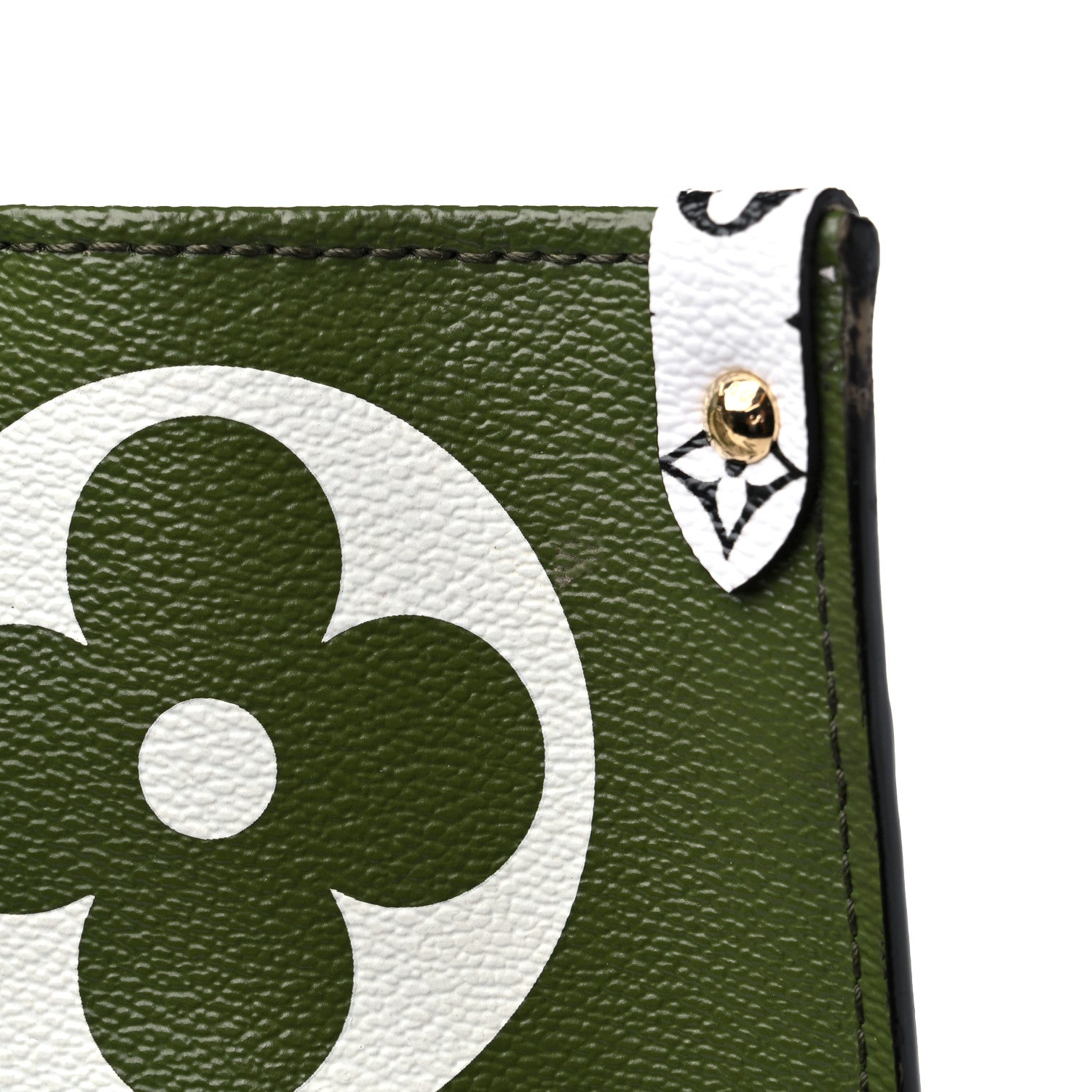 Louis Vuitton Monogram Giant Onthego GM Kaki Beige 15 of 15