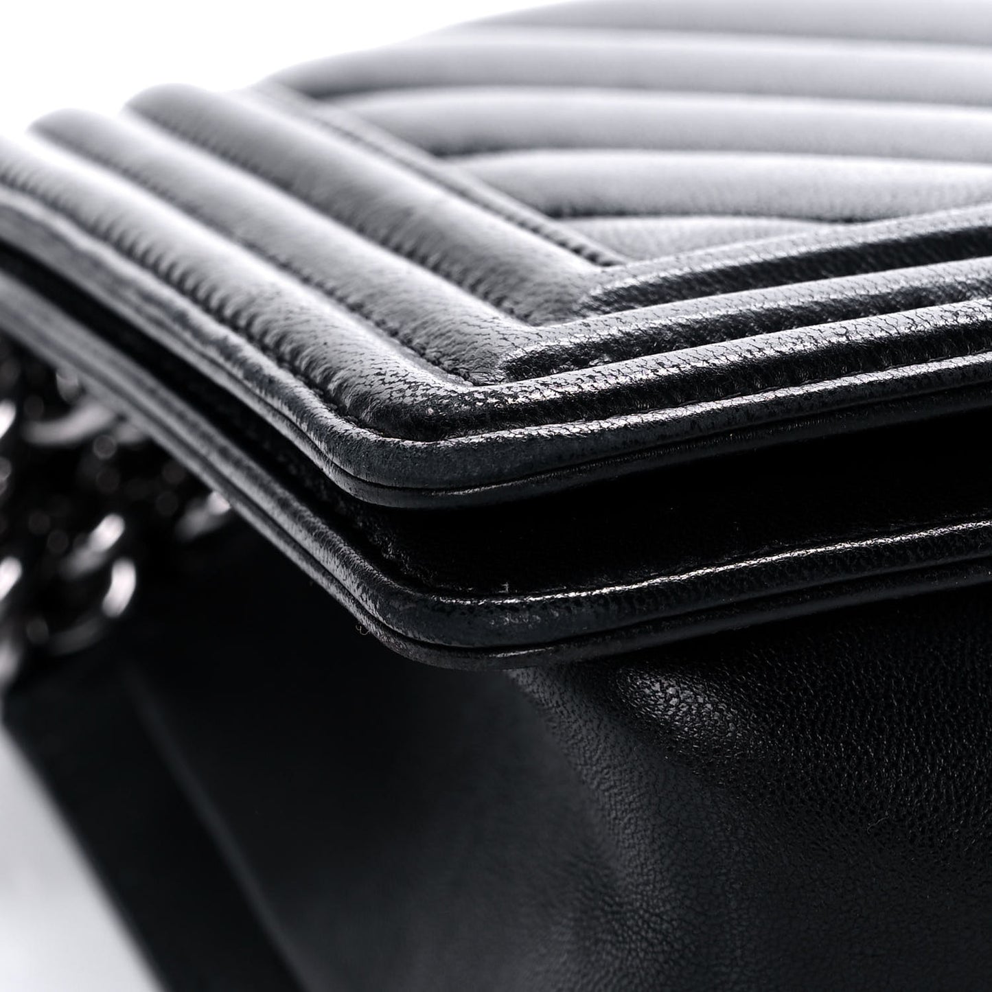 Calfskin Chevron Quilted Medium Boy Flap Black