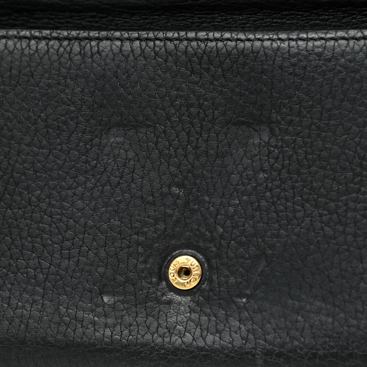Taurillon Capucines Wallet Black