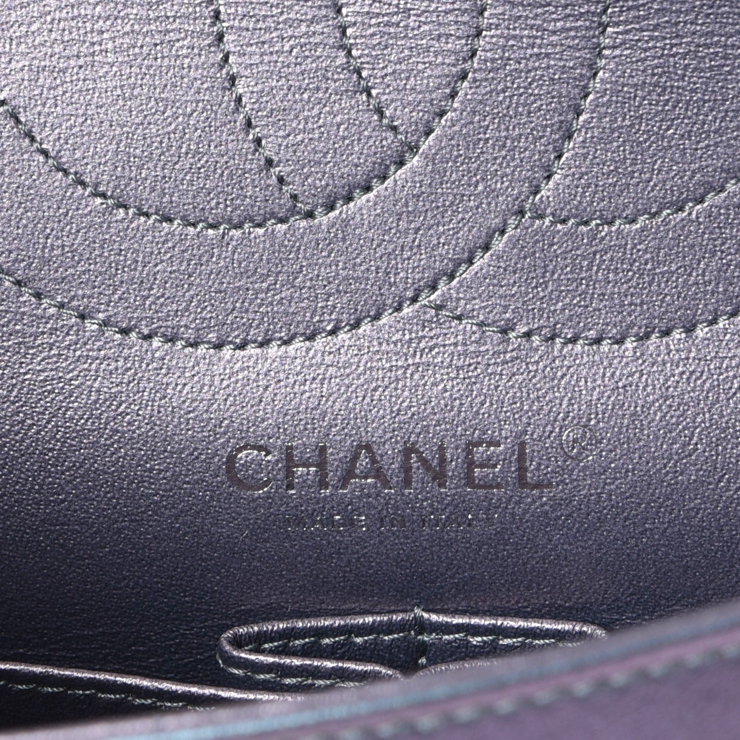 Chanel Iridescent Lambskin Chevron Quilted 2.55 Reissue 225 Flap Light Purple 7 of 9