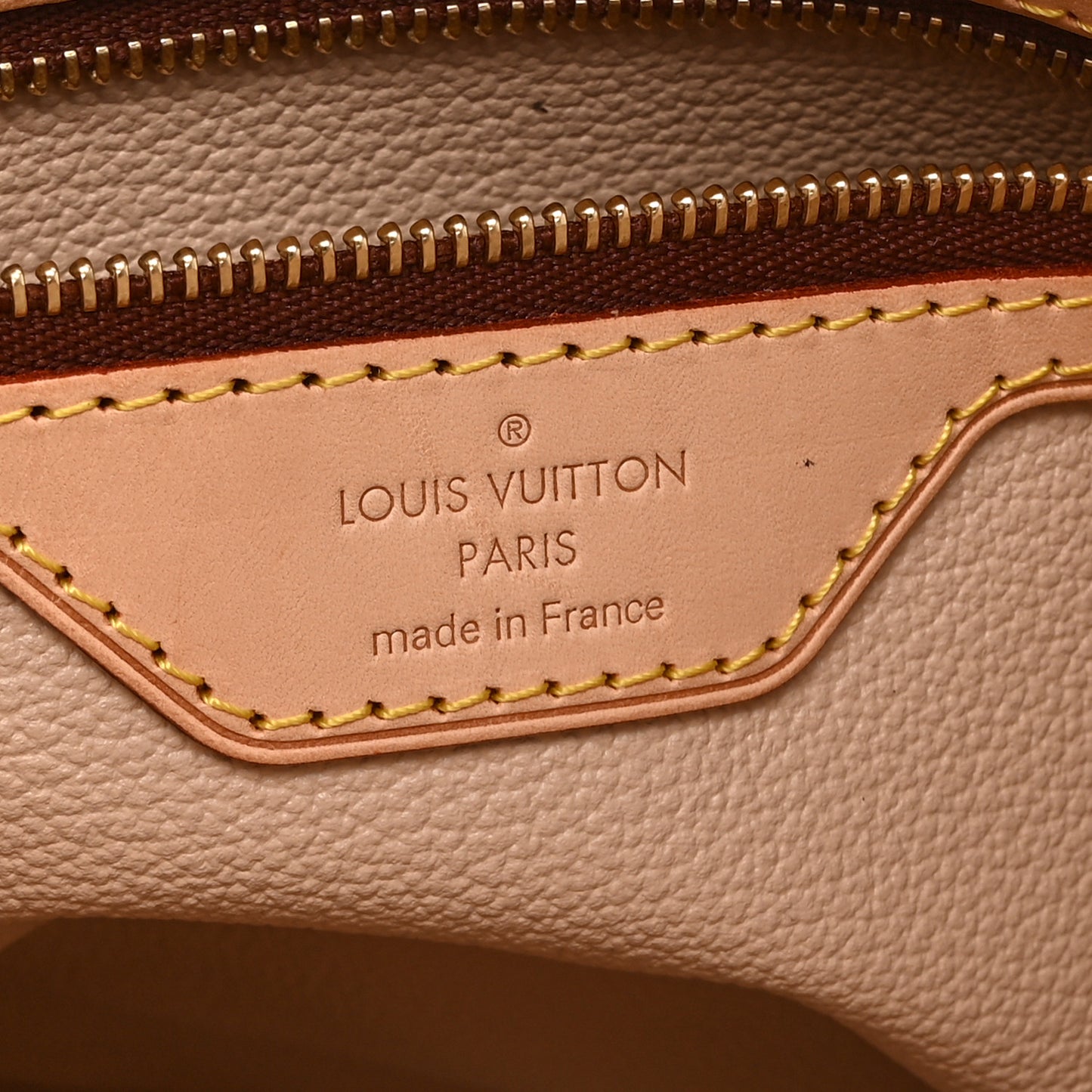 Monogram Petit Bucket 23