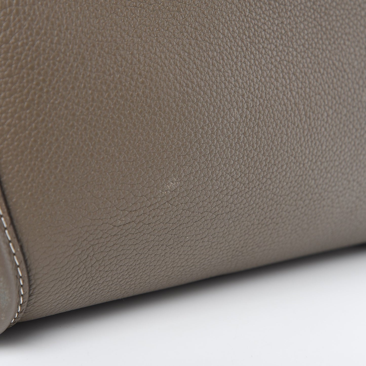 Drummed Calfskin Mini Luggage Souris