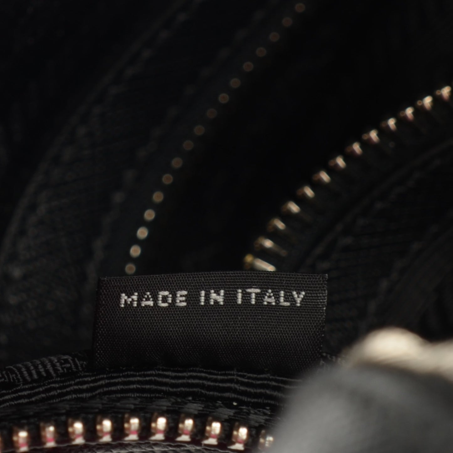 Saffiano Slim Travel Briefcase with Shoulder Strap Nero Black