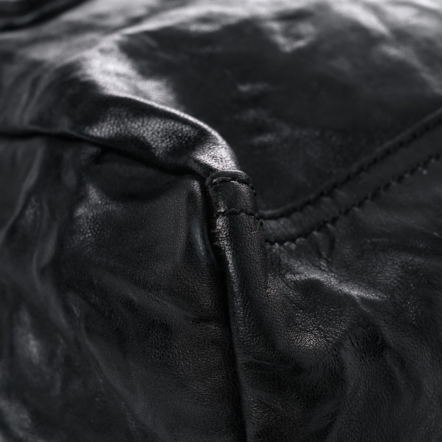 Tumbled Sheepskin Small Pandora Black