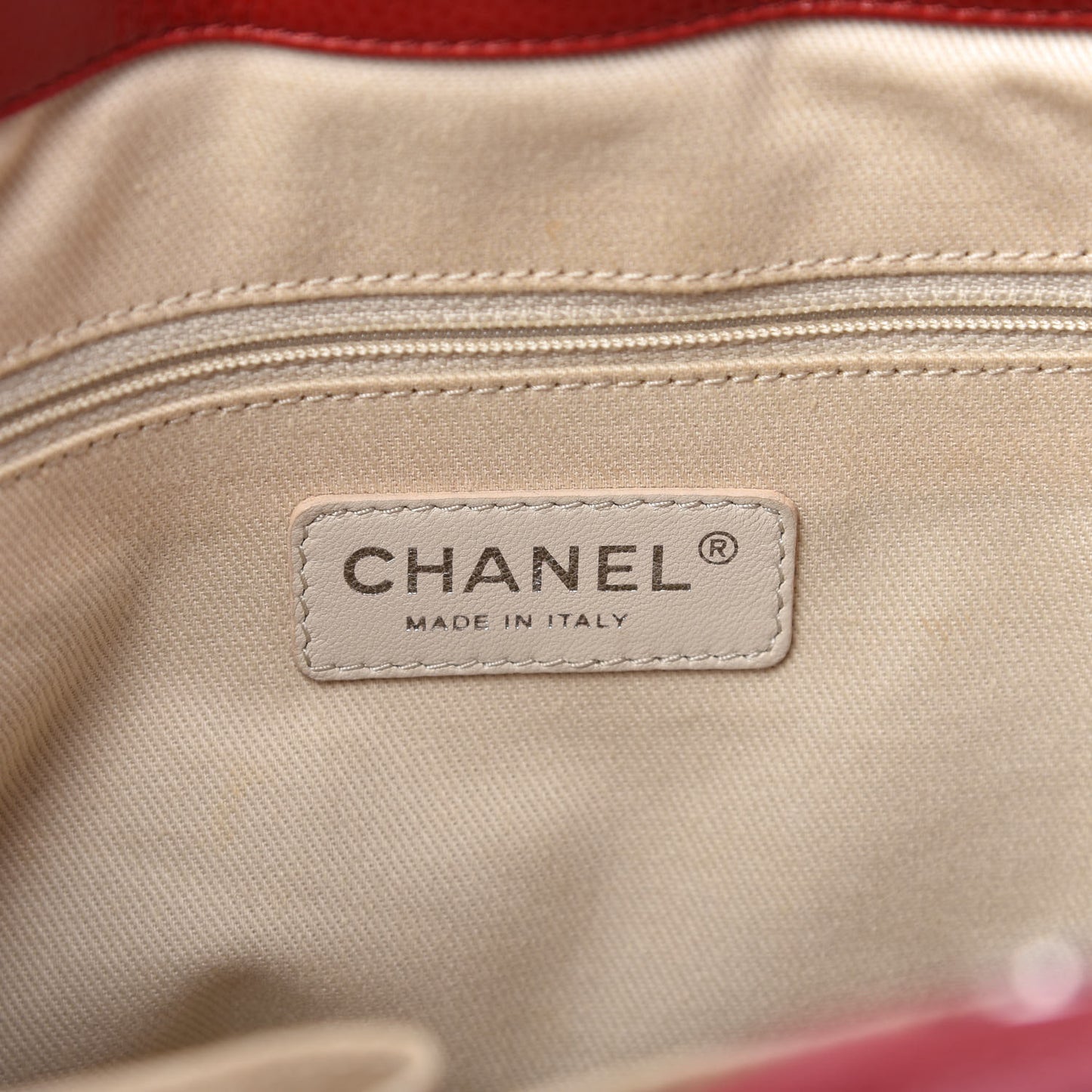 Caviar Quilted Timeless CC Soft Tote Red