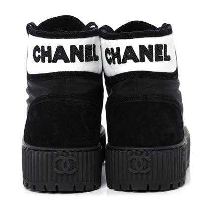 Chanel Fabric Suede Kidskin Grosgrain Lace Up Cap Toe Sneakers 38.5 Black White 5 of 9