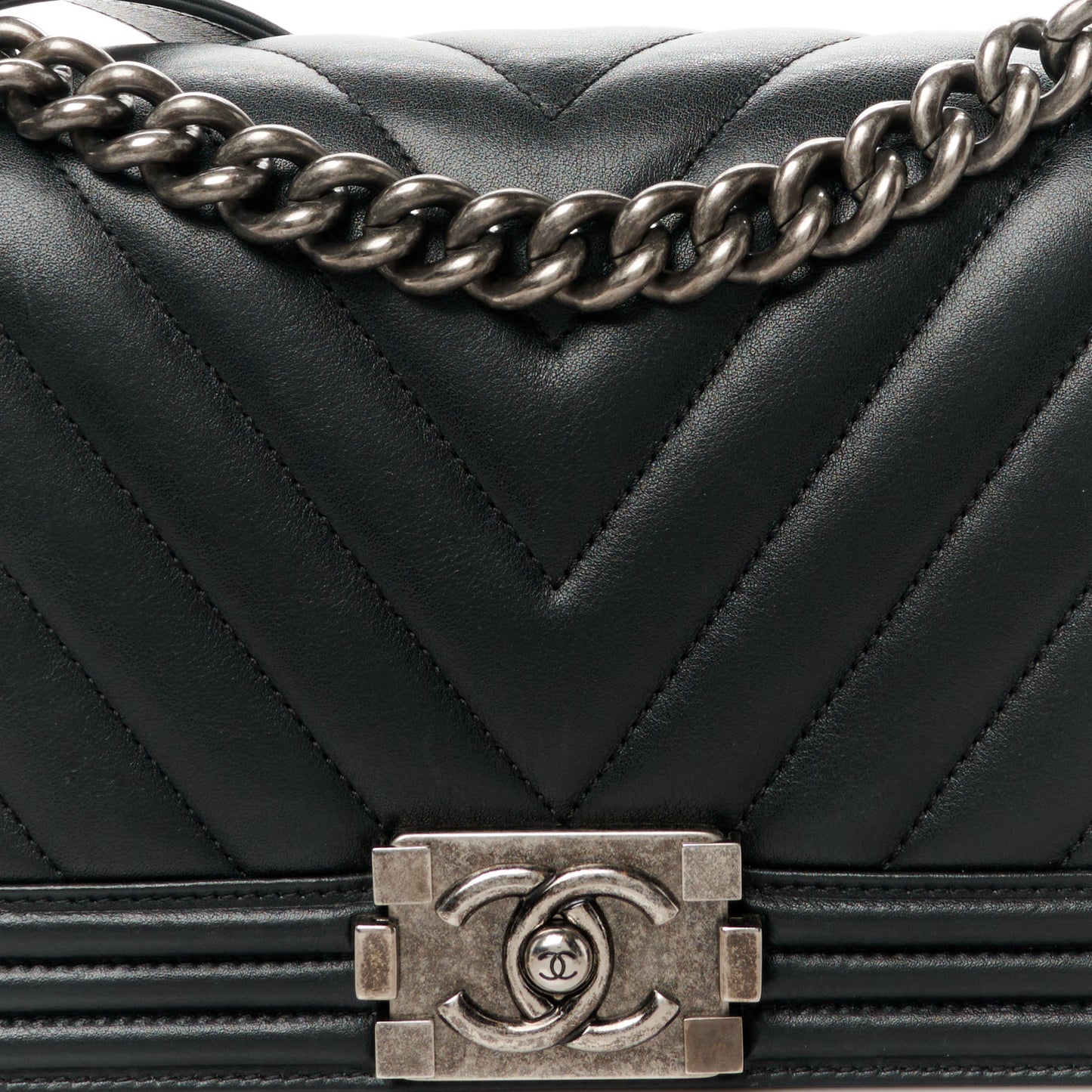 Lambskin Chevron Quilted Medium Boy Flap Black