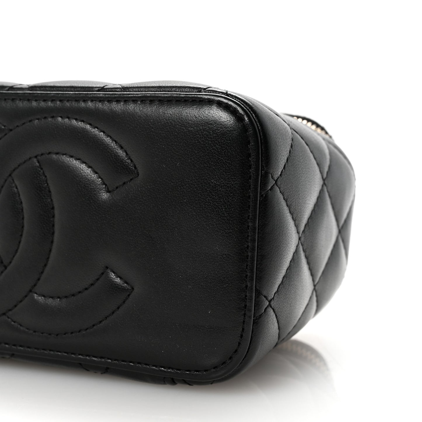 Lambskin Quilted Small Top Handle Vanity Case With Chain Black