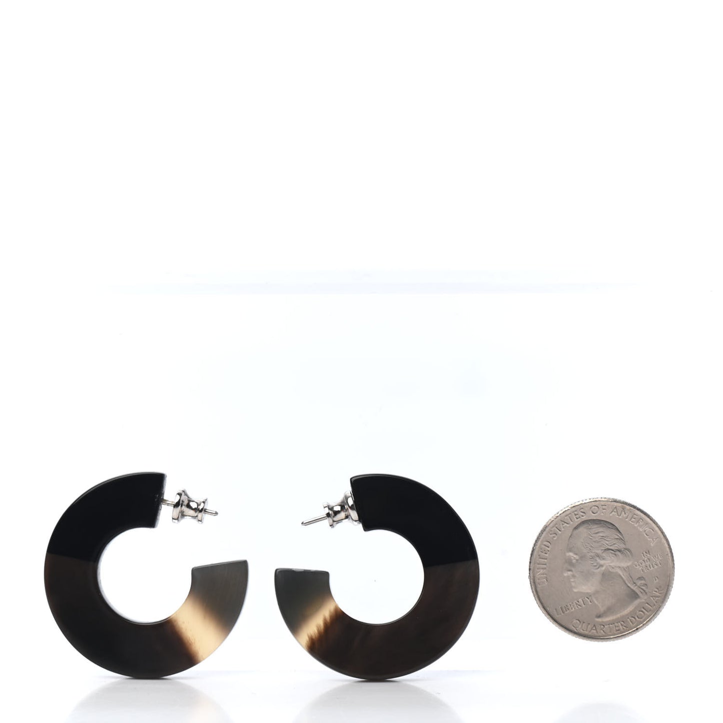 Buffalo Horn Isthme Earrings