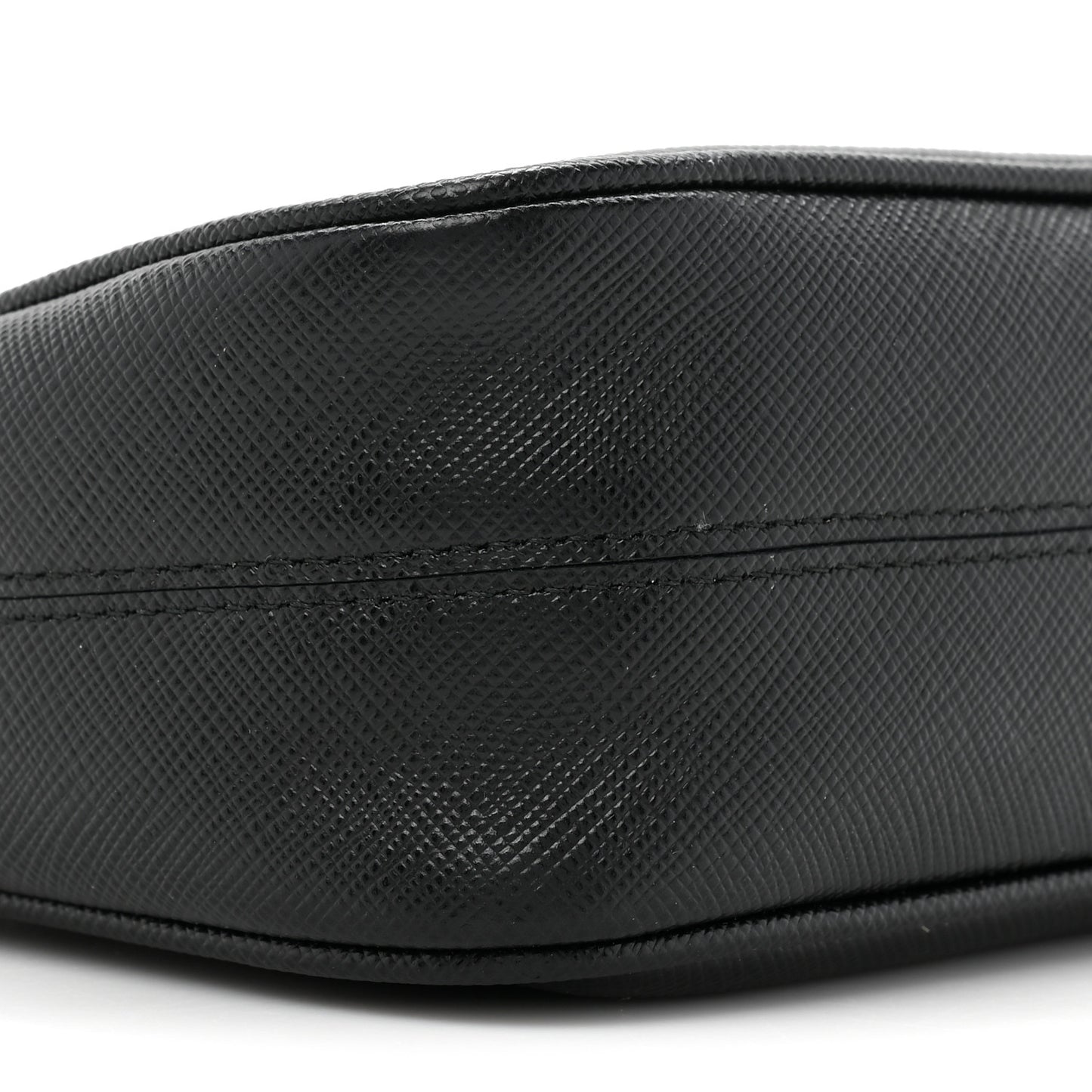Saffiano Lux Re-Edition 2005 Shoulder Bag Black