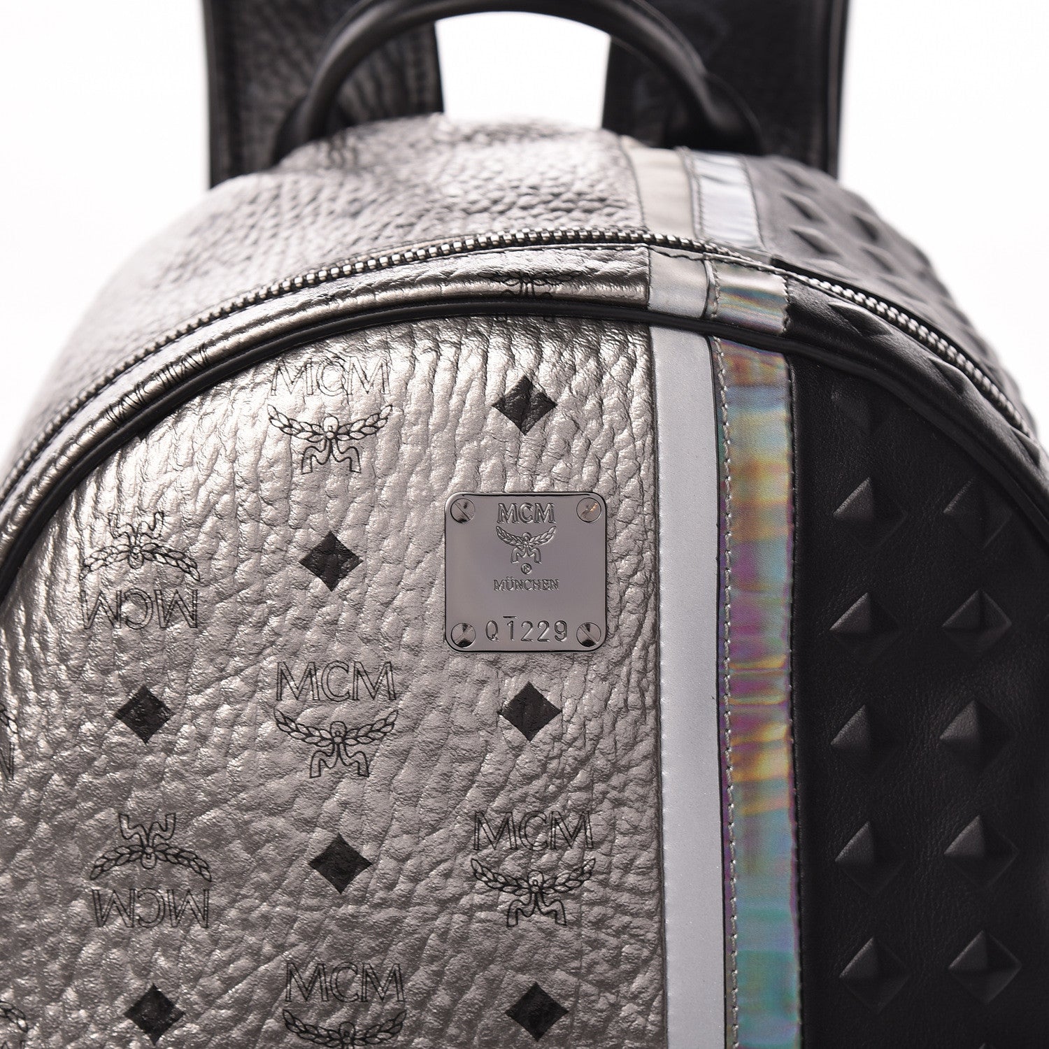 MCM Metallic Visetos Calfskin Medium Studded Munich Lion Stark Backpack Silver Black 8 of 11