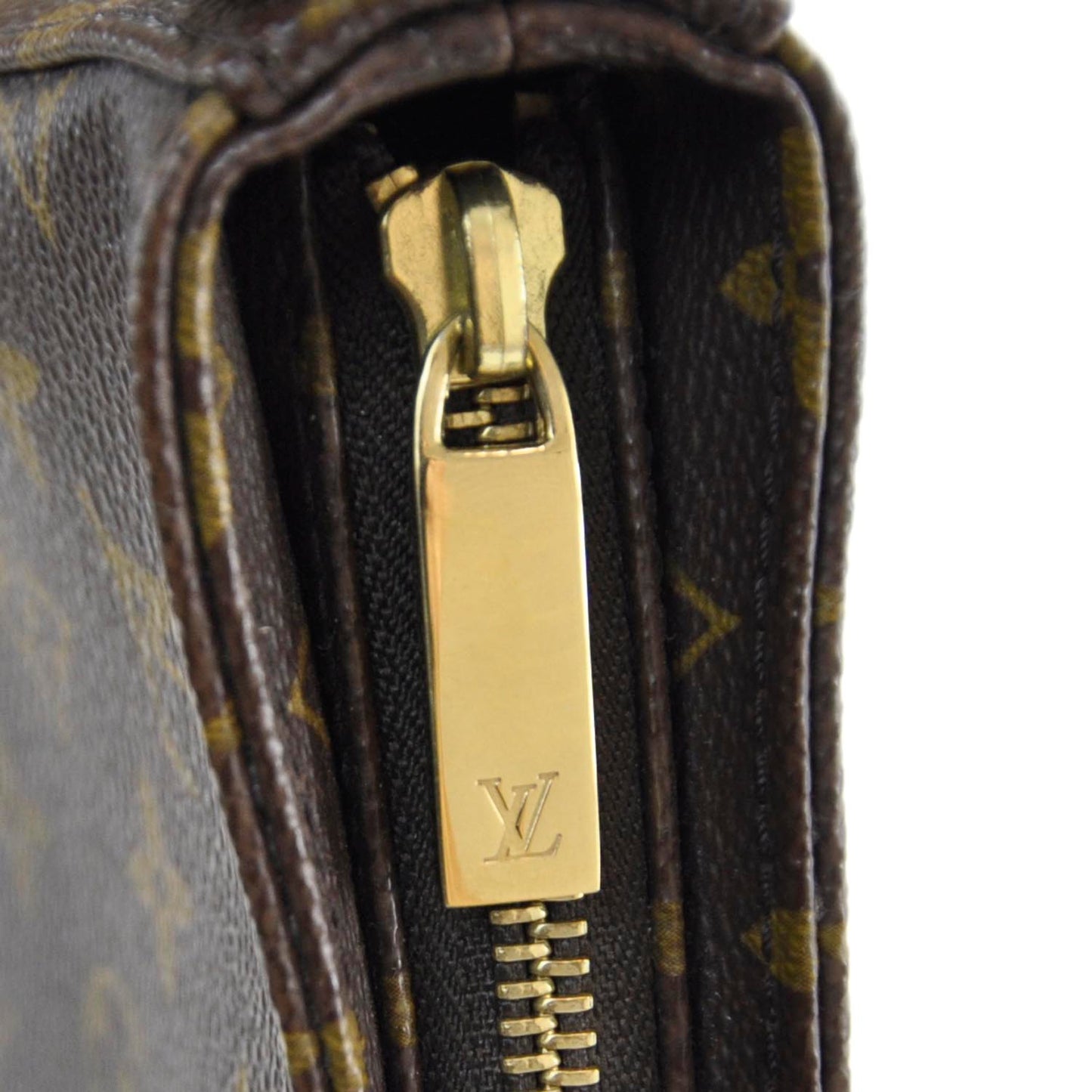 Monogram Looping MM
