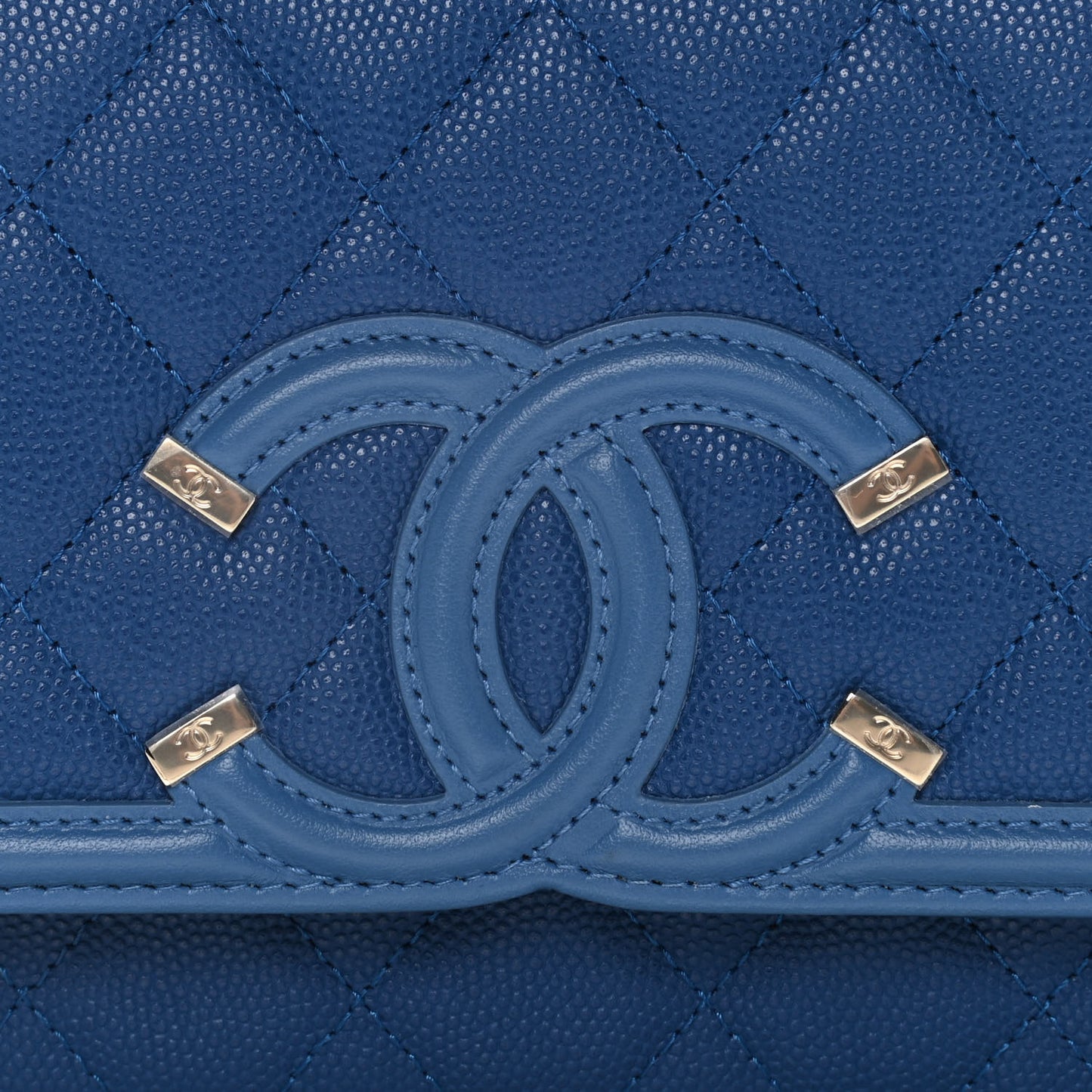 Caviar Quilted CC Filigree Wallet On Chain WOC Dark Blue