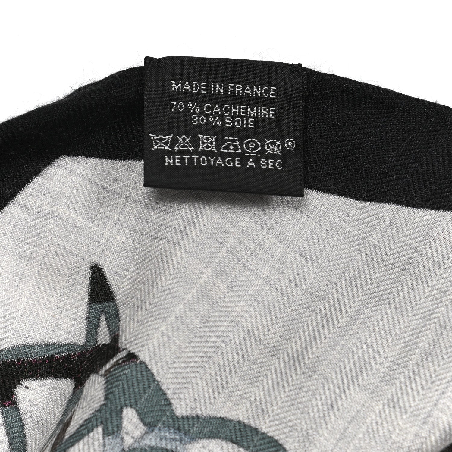 Hermes Cashmere Silk Tout En Carre Losange Shawl MM 3 of 6
