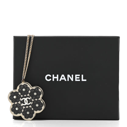 Chanel Resin Pearl Lace CC Necklace Black Gold 9 of 9