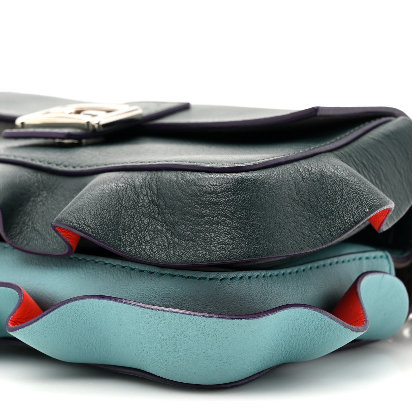 Vitello Dolce Waves Tri-Color Micro Double Baguette Verde Inglese Papavero Laguna