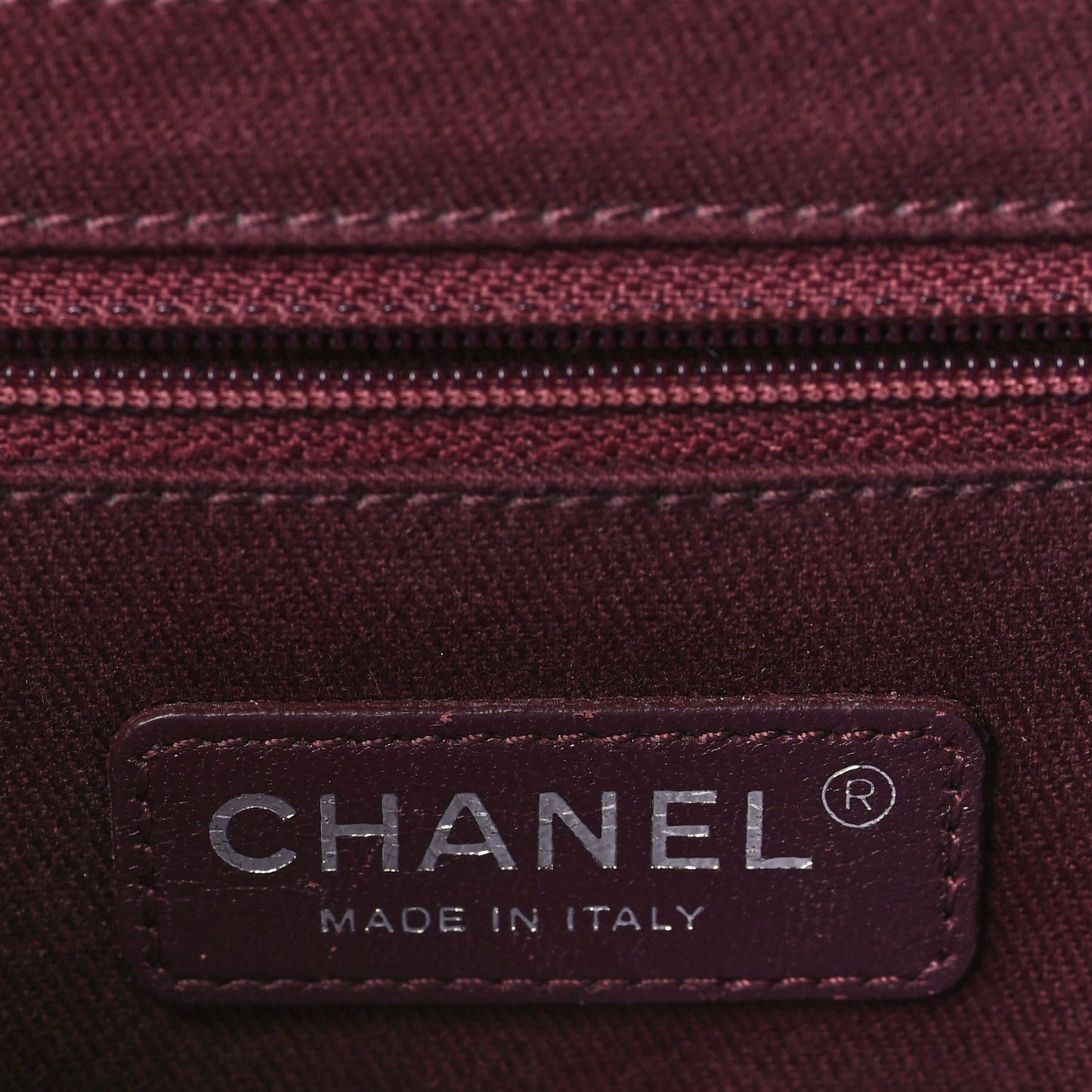 Caviar Quilted Medium Retro Class Flap Black