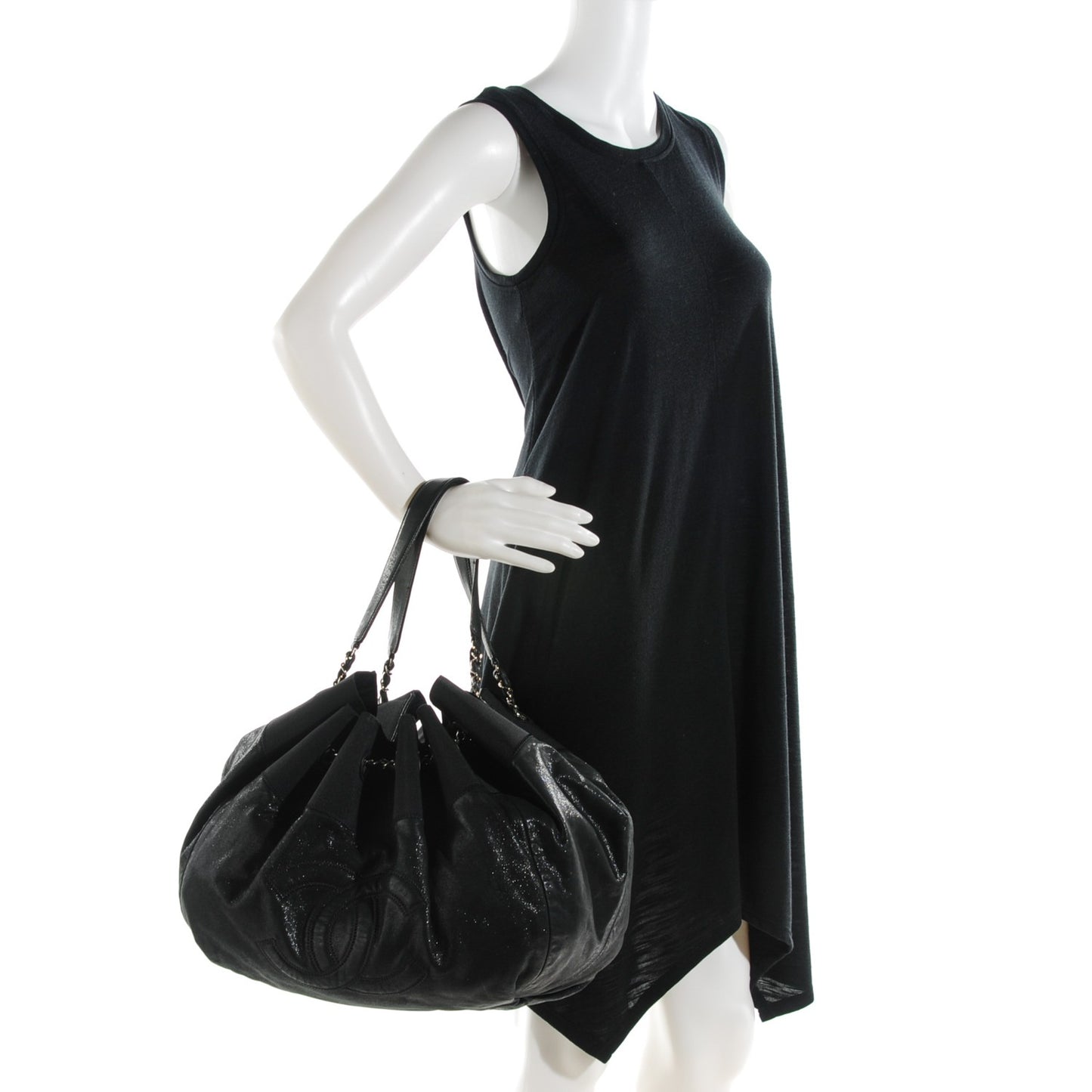 Iridescent Calfskin Large Stretch Spirit Cabas Black