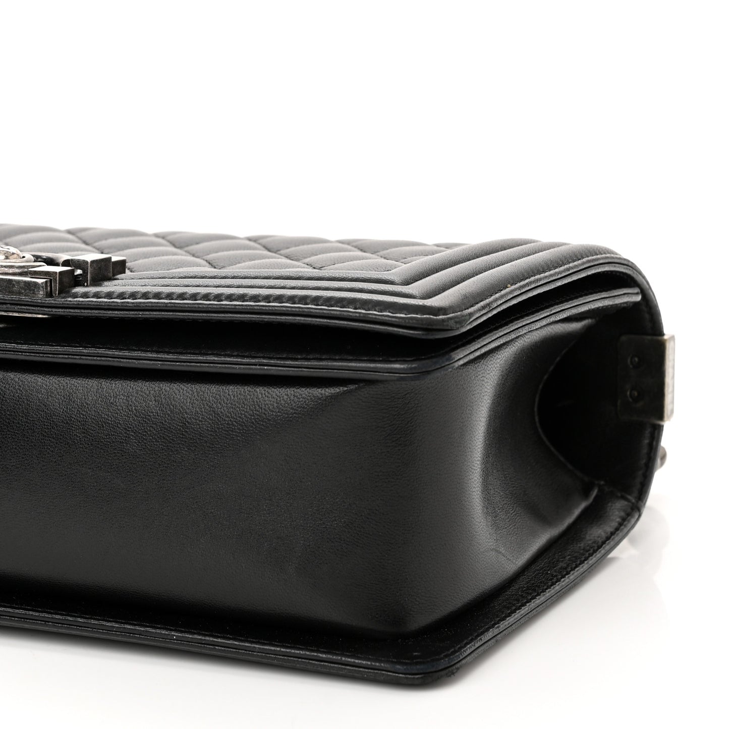 Lambskin Quilted Medium Boy Flap Black