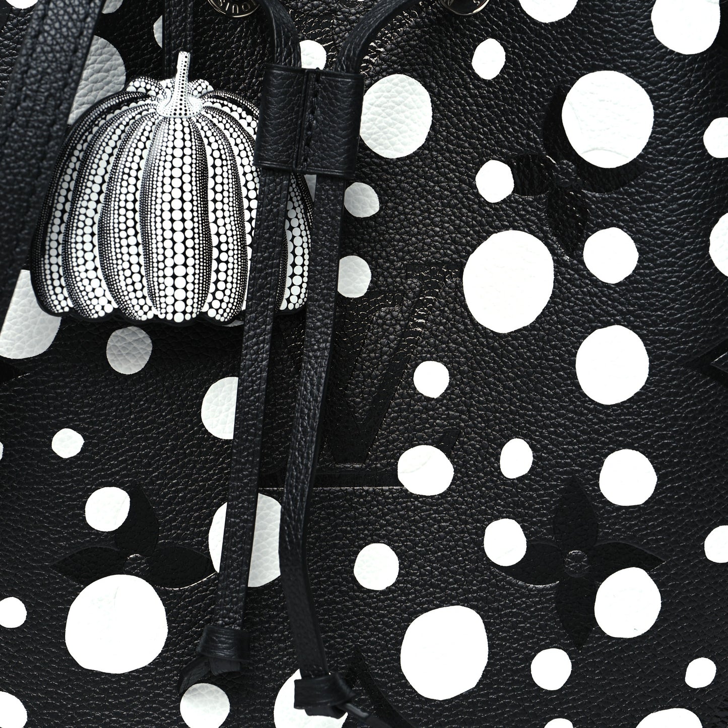 LV X YK Empreinte Neonoe MM Black White