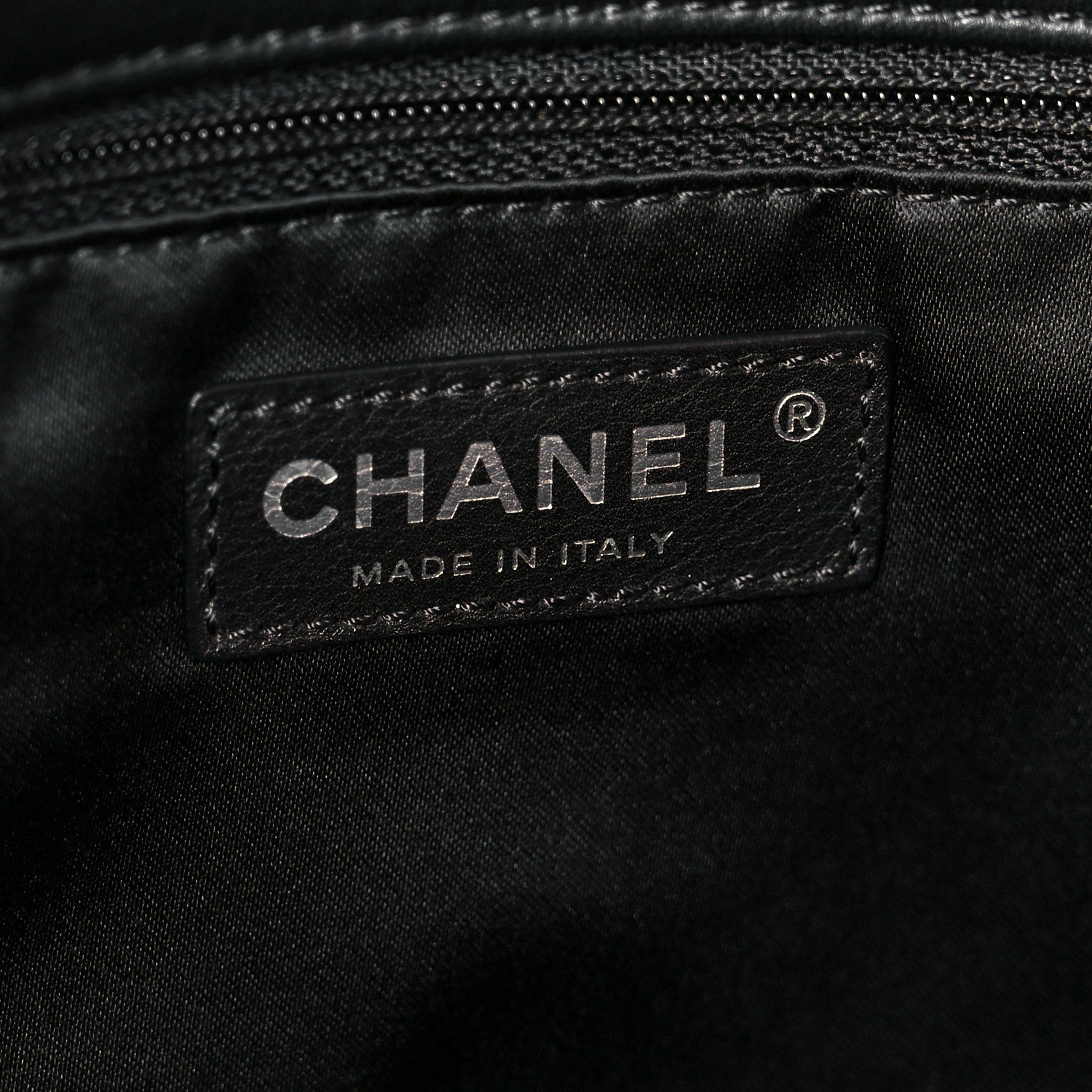 Chanel Lambskin Ultimate Stitch Maxi Flap Black 6 of 11