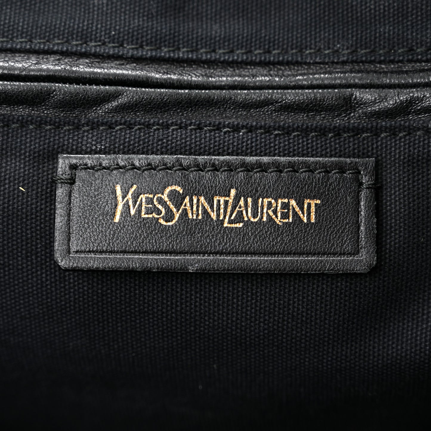 Pebbled Lambskin Medium Easy Sac Black
