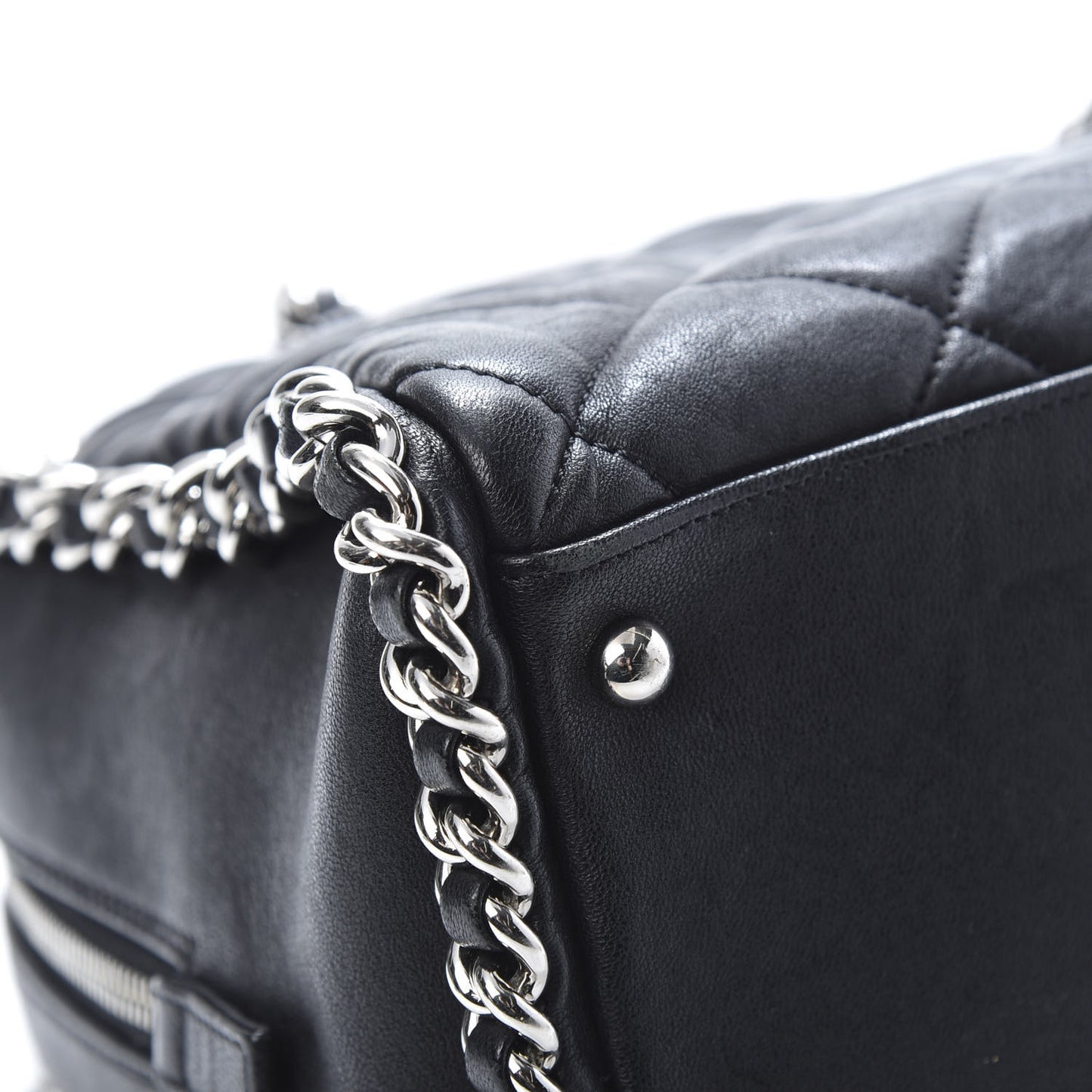 Calfskin Chain Around Bowler Black