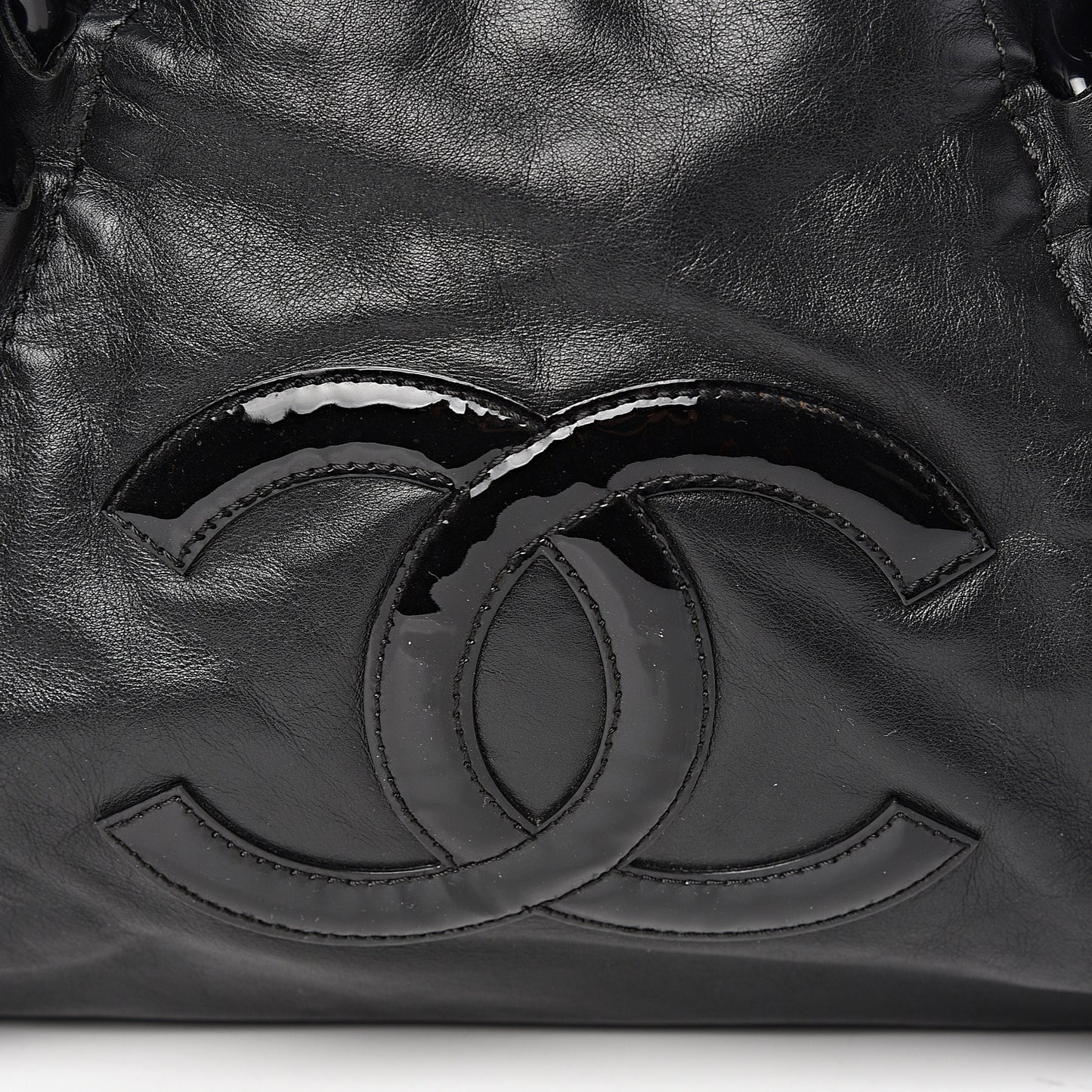 Calfskin Modern Chain Rhodoid East West Tote Black