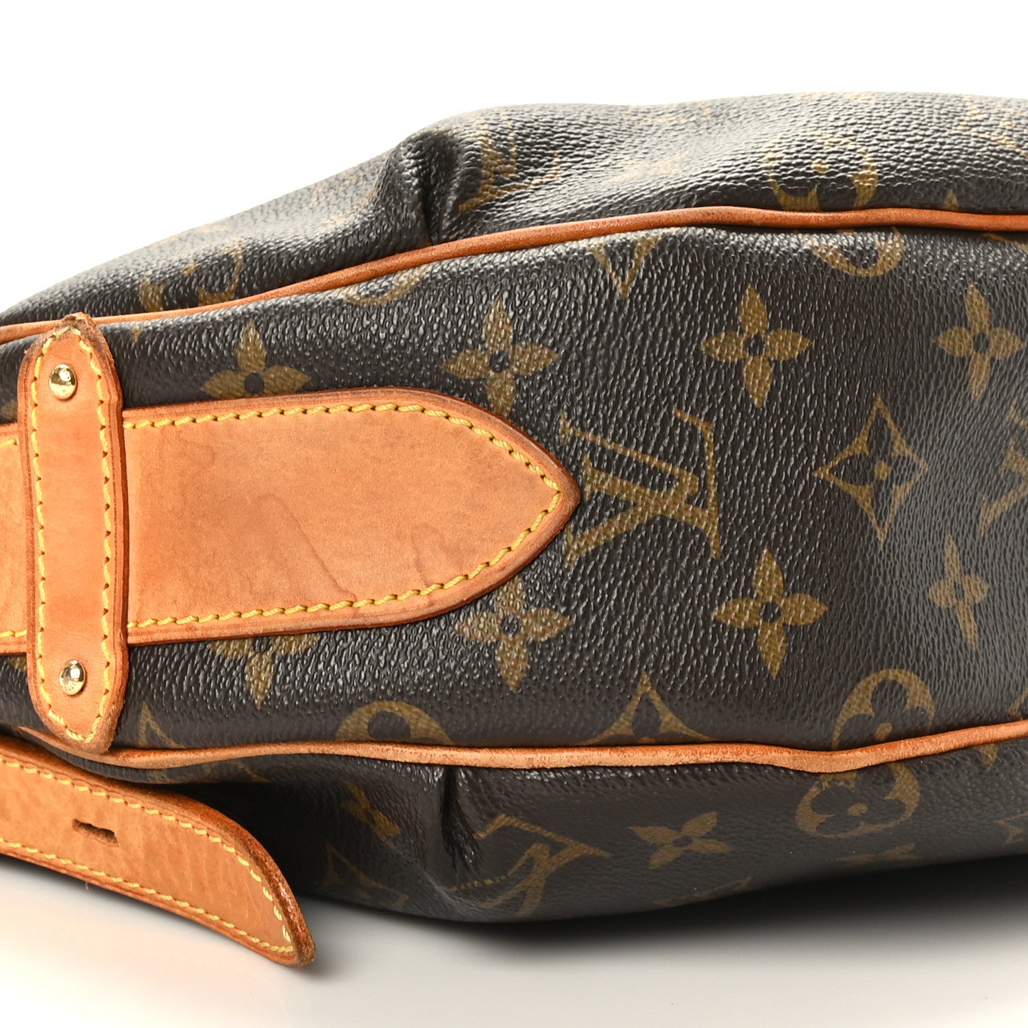 Louis Vuitton Monogram Tulum GM 7 of 9