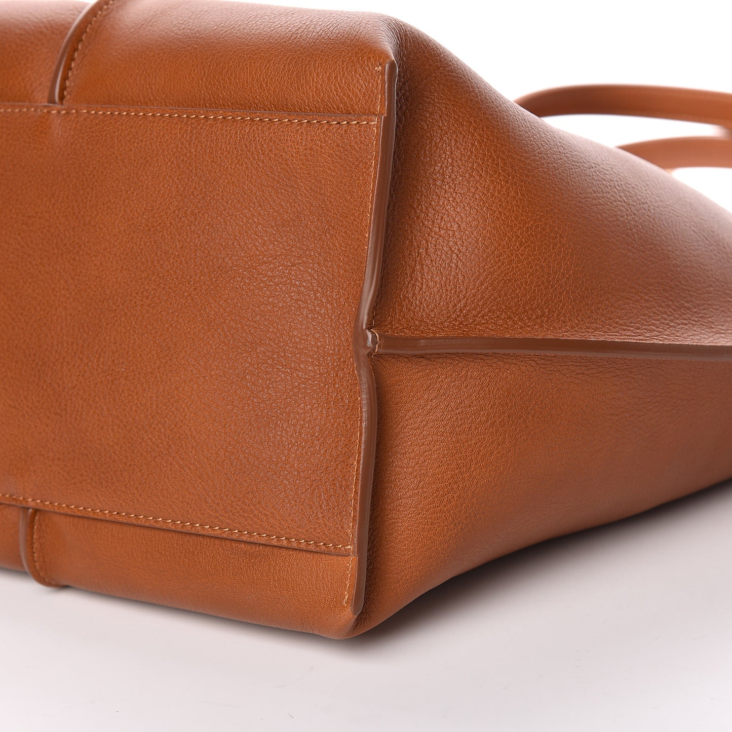 Smooth Calfskin Medium Vick Tote Caramel