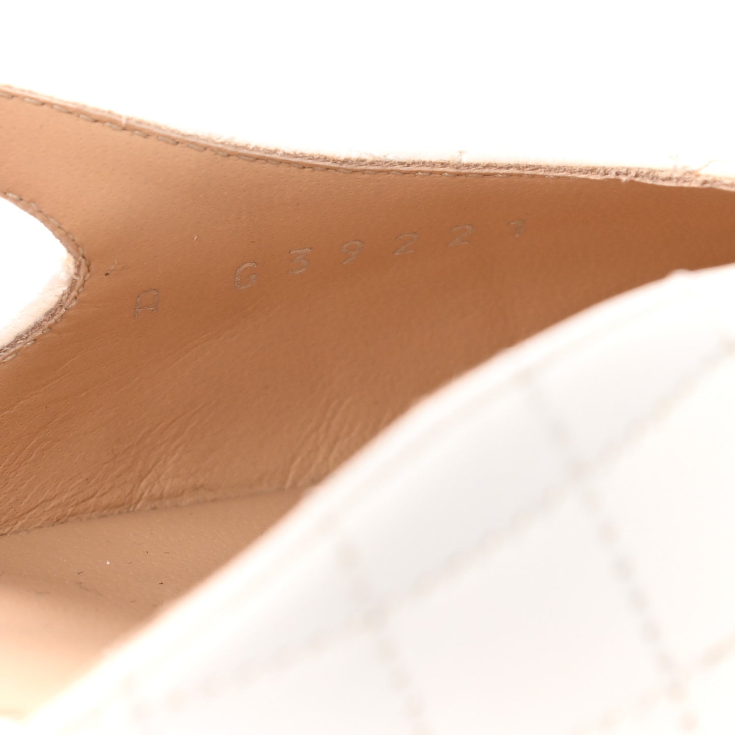 Lambskin Patent Quilted Cap Toe CC Slingback Flats 36 White Black