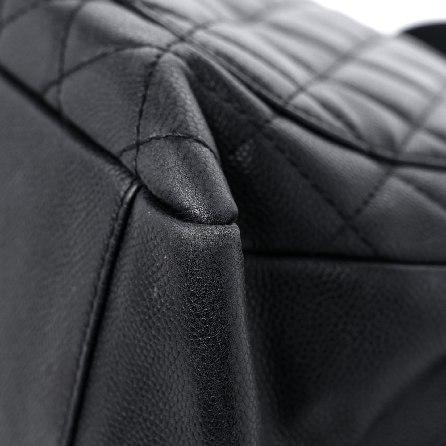 Caviar Quilted Grand Shopping Tote GST Black