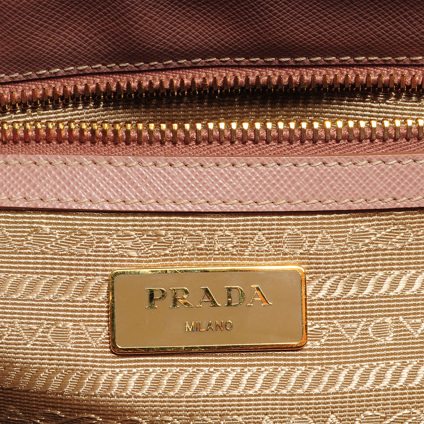 Saffiano Lux Small Double Zip Tote Cammeo