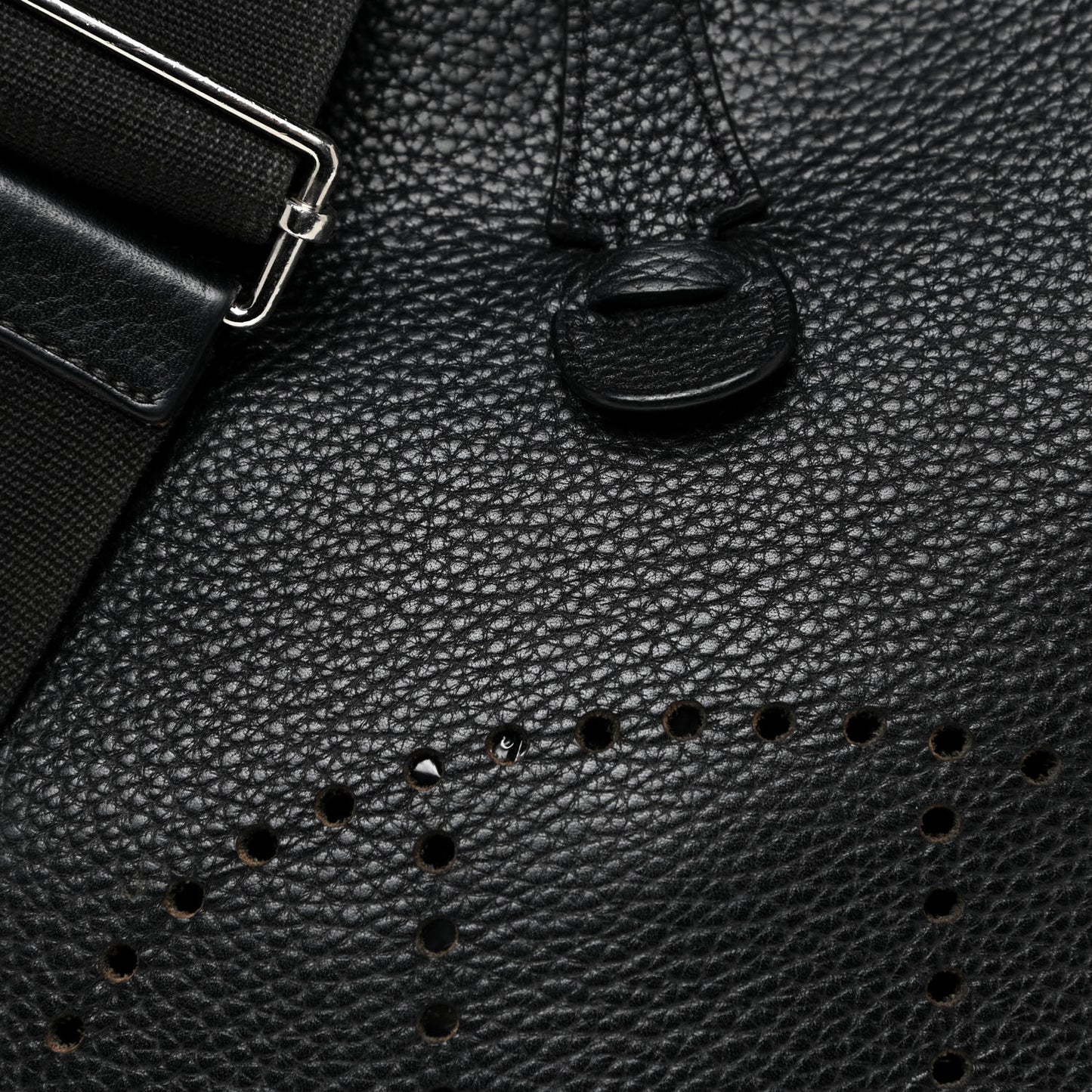 Taurillon Clemence Evelyne III PM Black