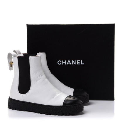 Chanel Calfskin Cap Toe CC Ankle Boots 40 White Black 11 of 11