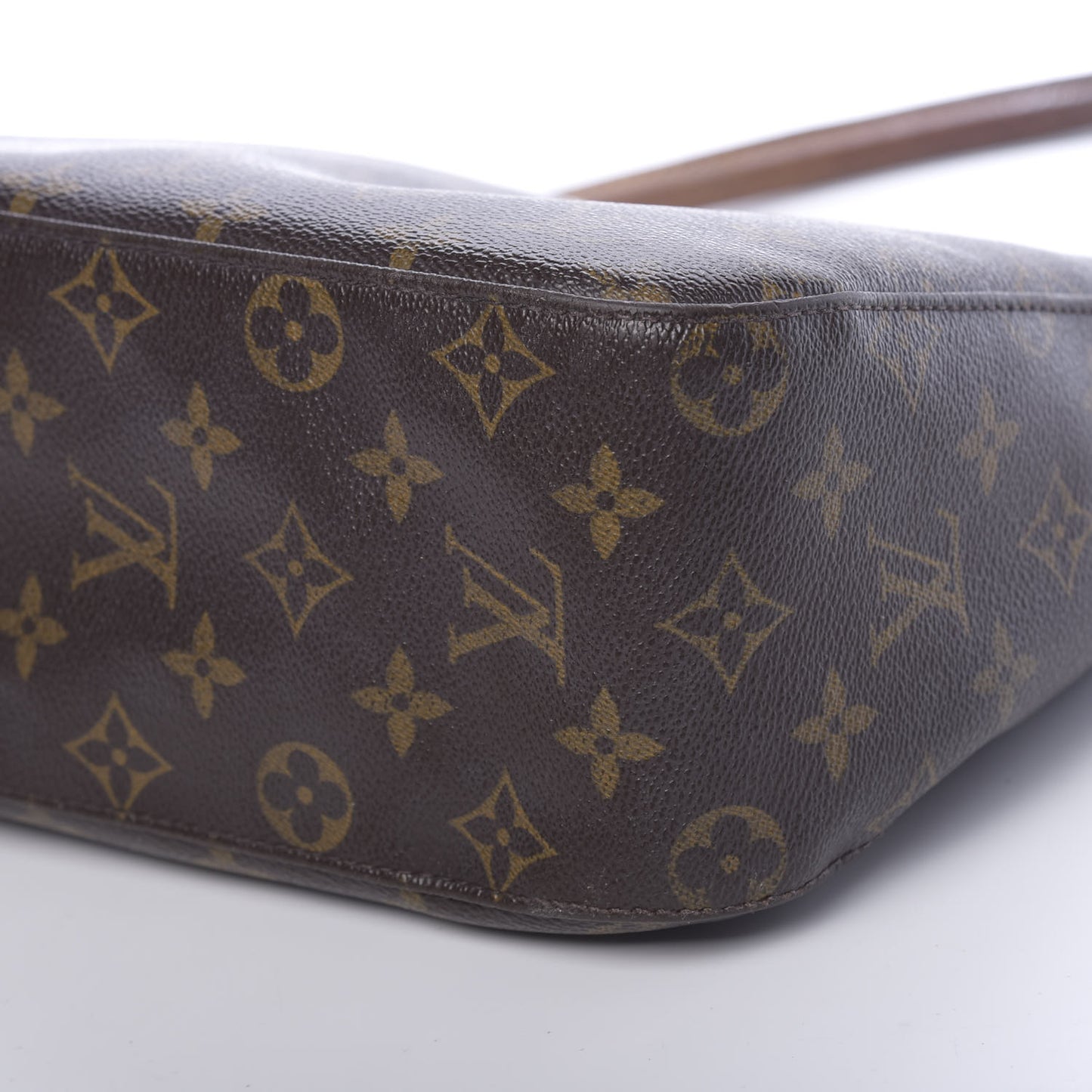 Monogram Looping MM