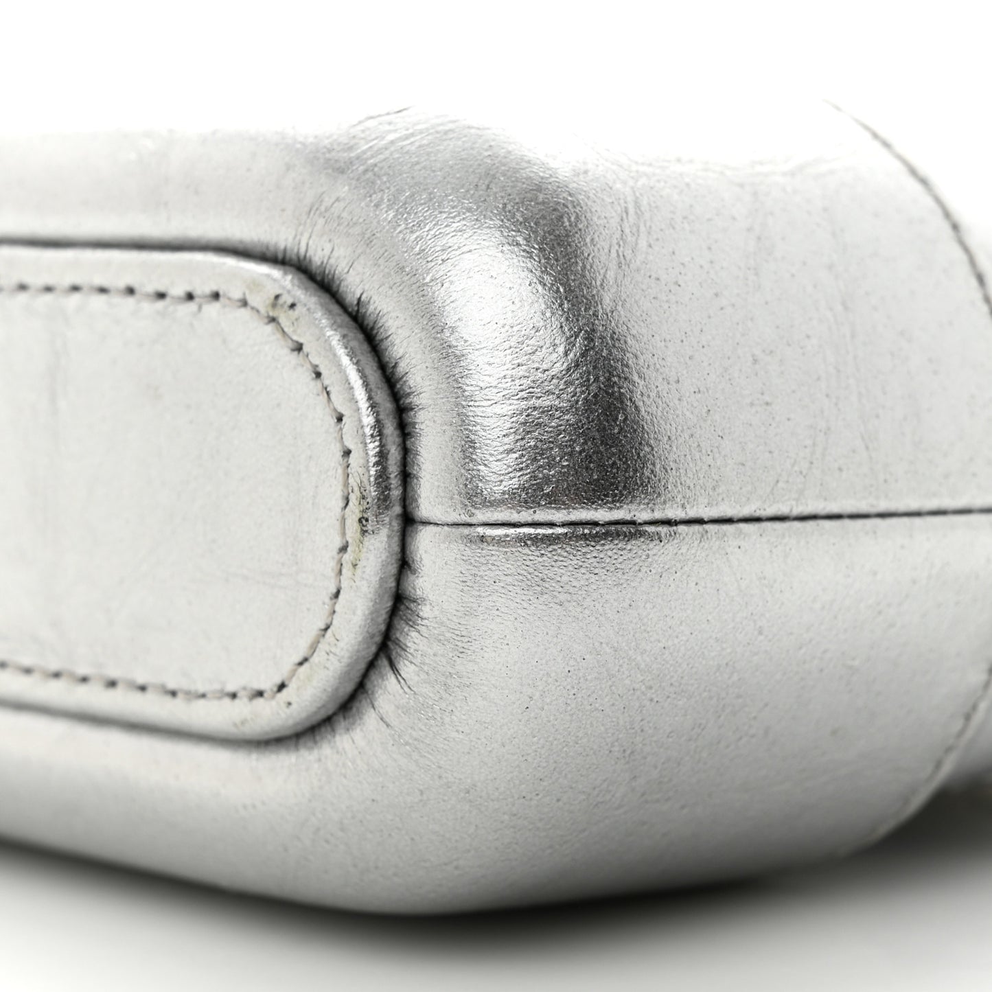 Metallic Lambskin Calfskin Quilted Small Gabrielle Clutch With Chain Silver