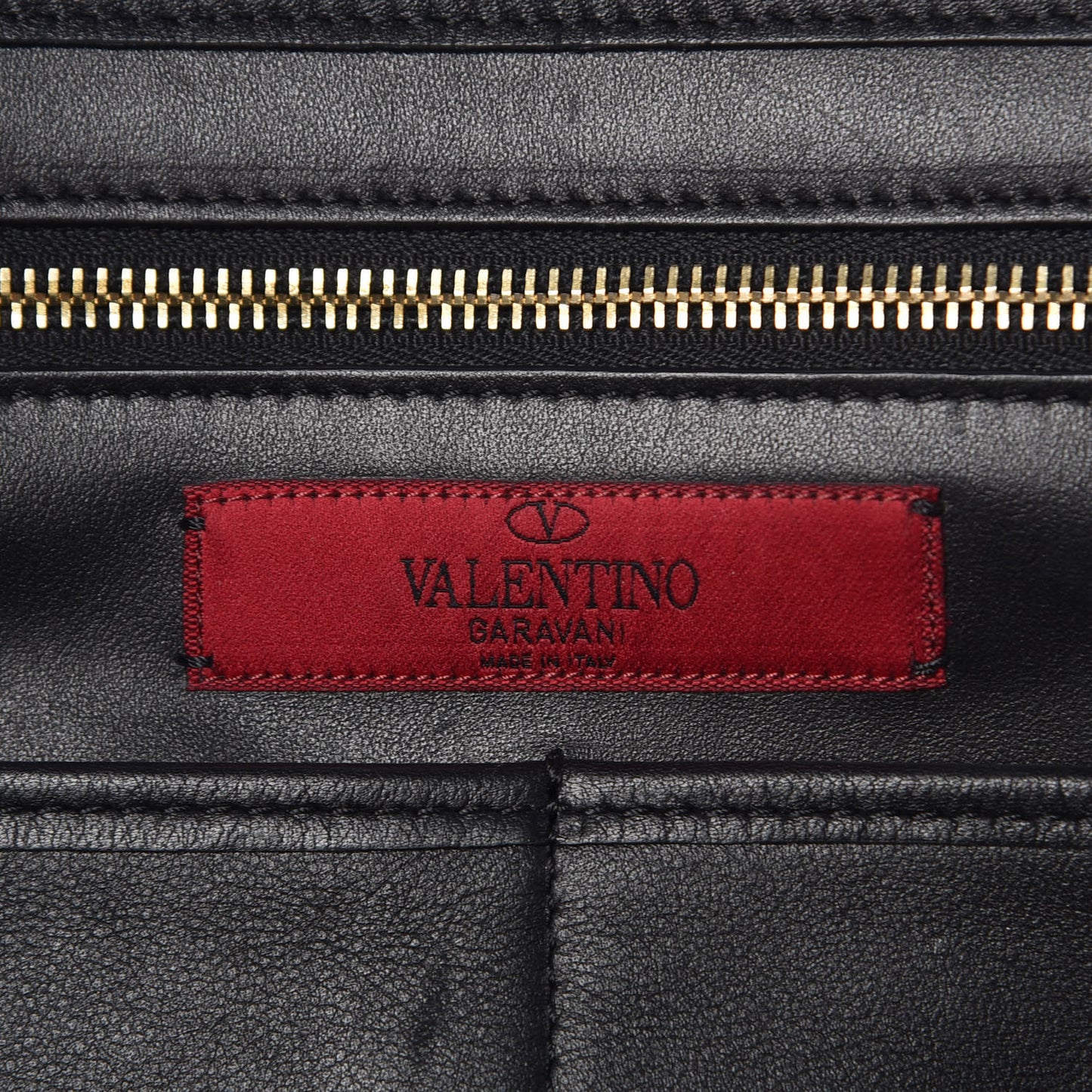 Vitello Medium Rockstud Tote Black