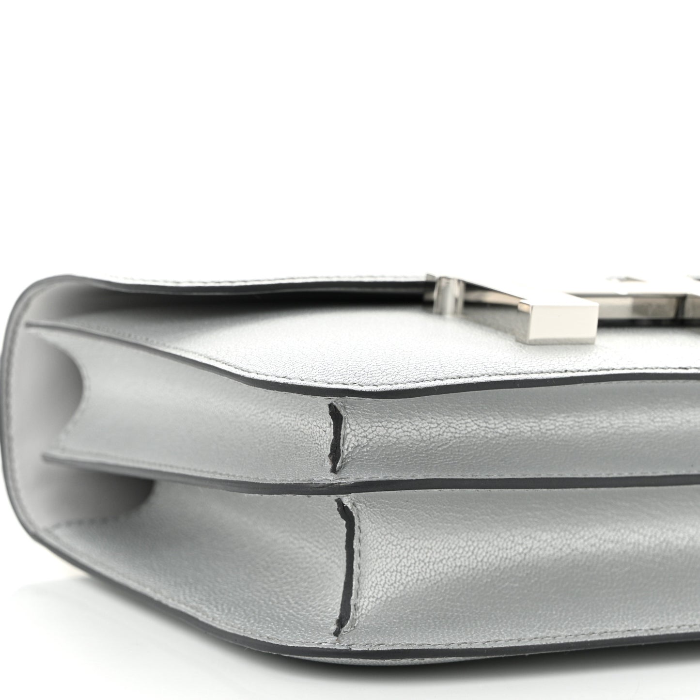 Metallic Chevre Chamkilight Constance 18 Argent