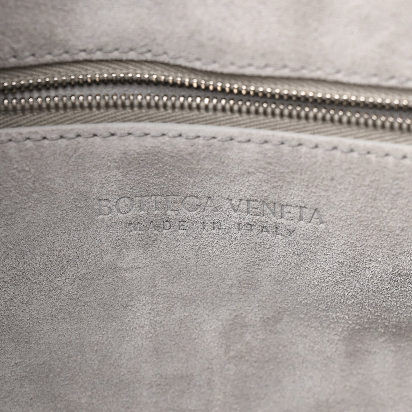 Nappa Maxi Intreccio Small Arco East West Tote Ardoise Glacier