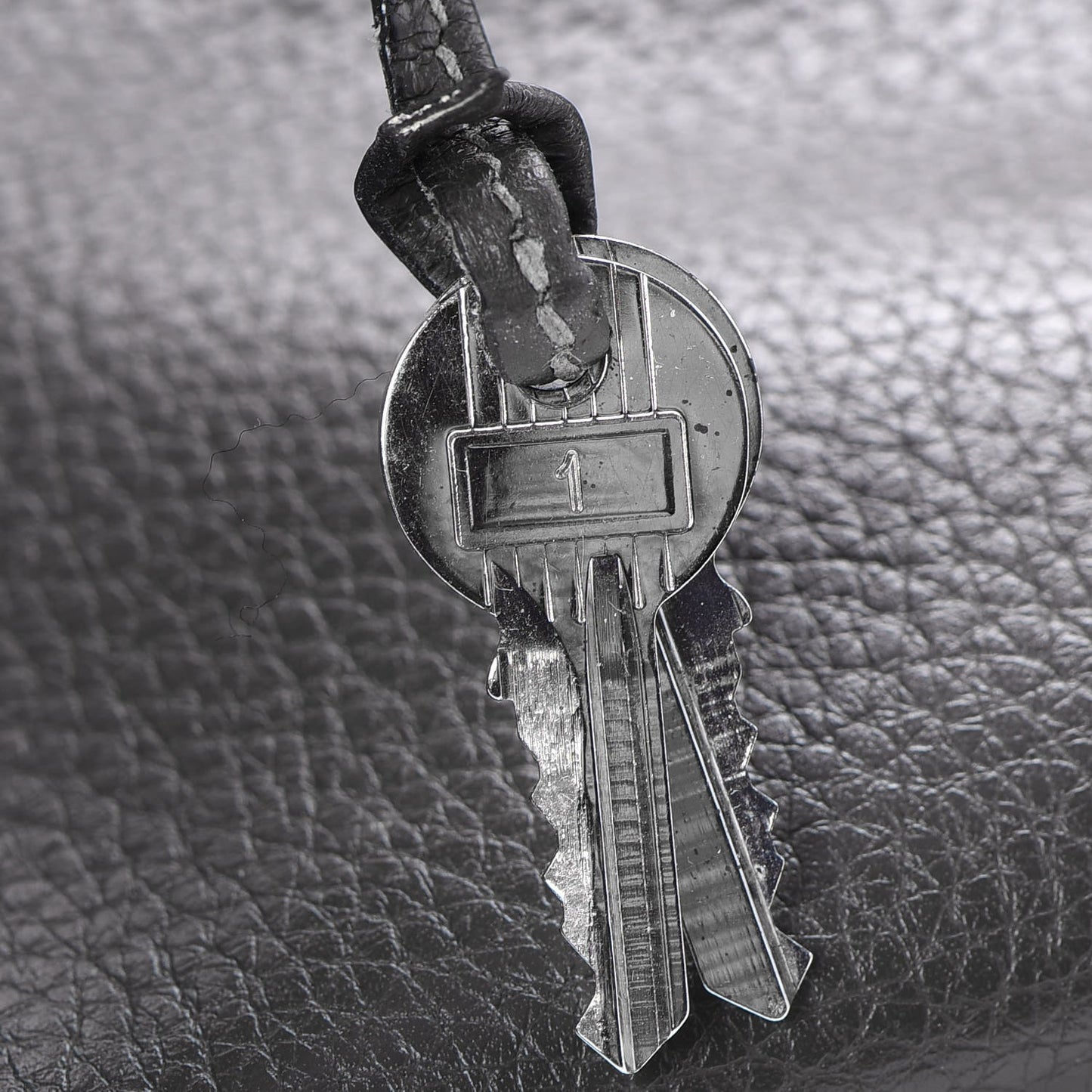 Taurillon Clemence JPG Birkin 42 Graphite