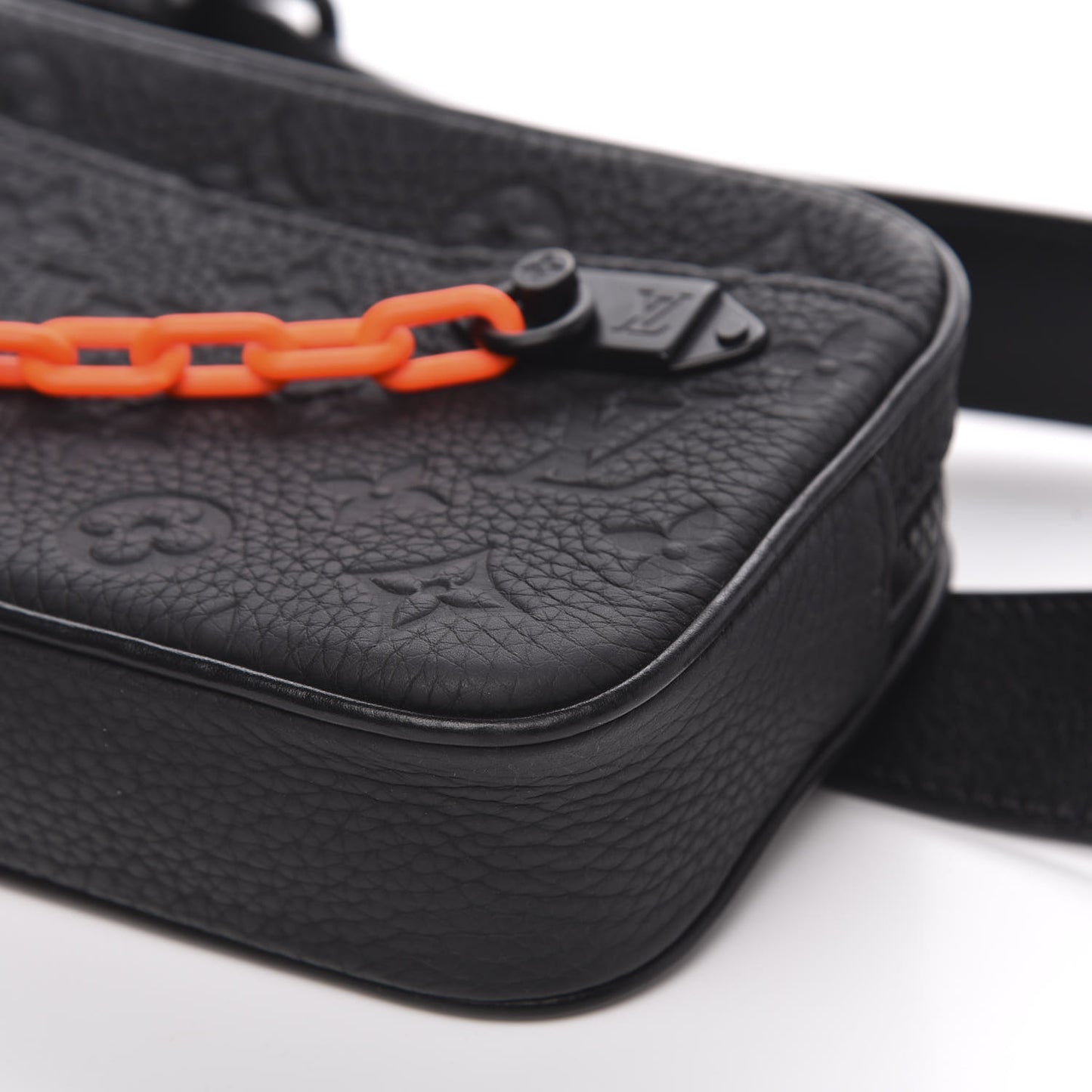 Taurillon Monogram Uniformes Solar Ray Soft Pochette Volga Belt Bag Black