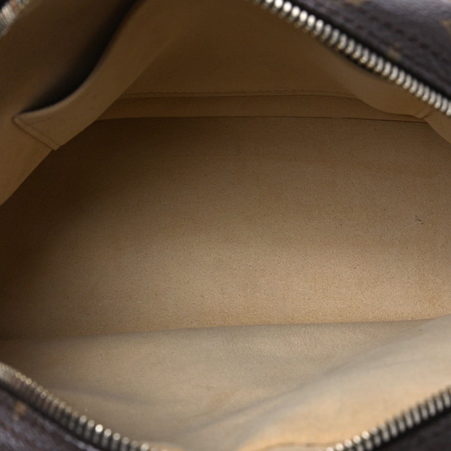 Louis Vuitton Monogram Manhattan PM 5 of 11