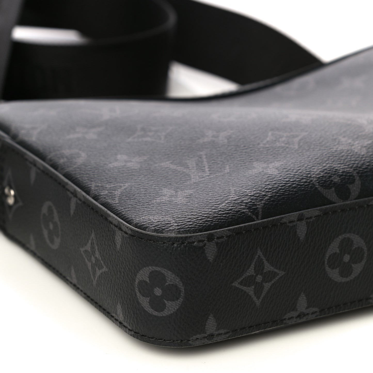 Reverse Monogram Eclipse Trio Messenger Large Pochette