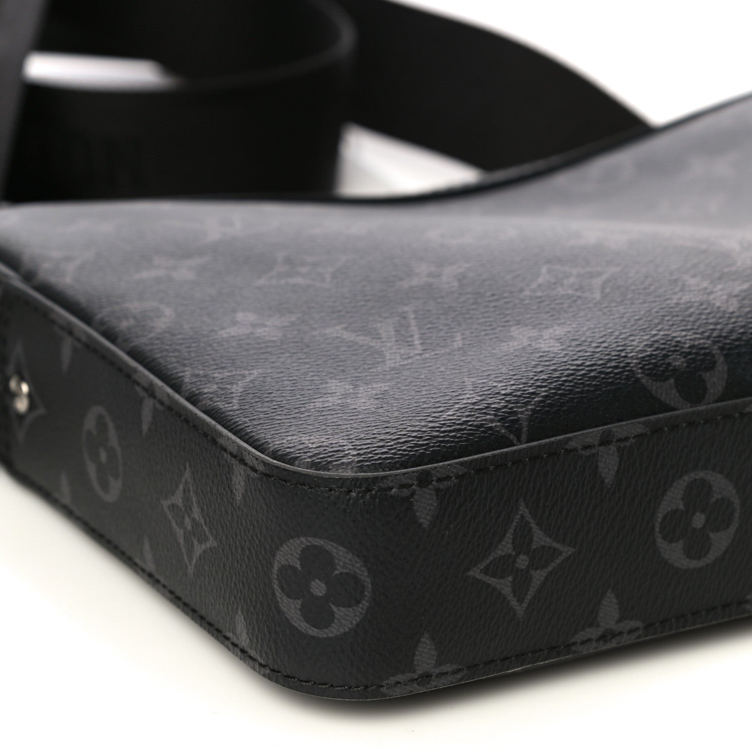Louis Vuitton Reverse Monogram Eclipse Trio Messenger Large Pochette 9 of 10