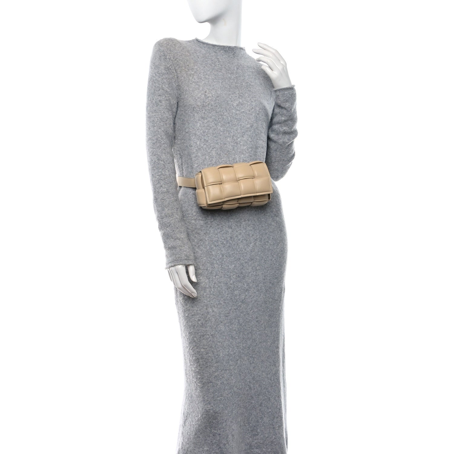 Bottega Veneta Nappa Maxi Intrecciato Padded The Belt Cassette Bag Porridge 2 of 8